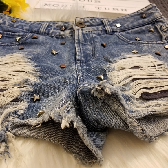 Love Fire ❤ High Ripped Distressed Studded Shorts - Picture 6 of 6